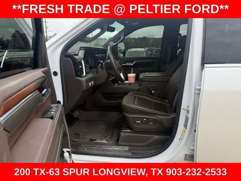 Used 2025 GMC Sierra 3500 Denali w/ Denali Reserve Package image 6