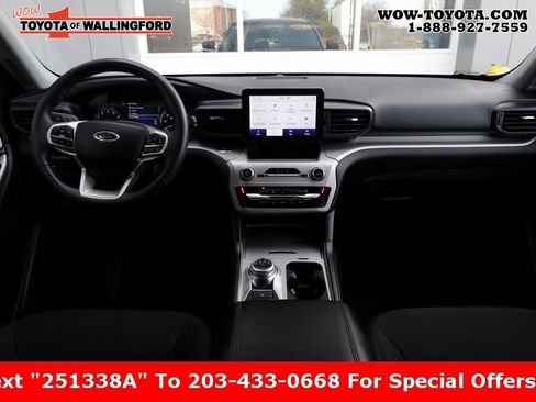 Used 2024 Ford Explorer XLT image 34