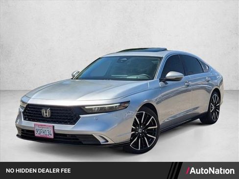 Used 2024 Honda Accord Touring image 1