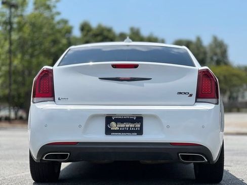 Used 2021 Chrysler 300 S RWD image 6