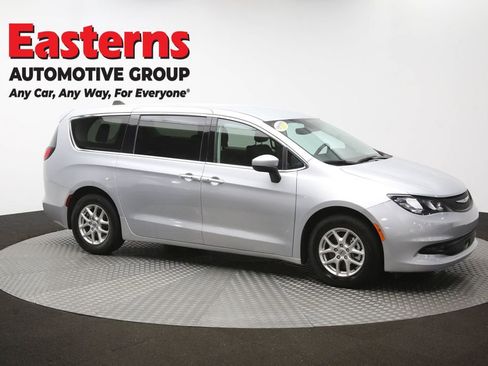 Used 2023 Chrysler Voyager LX FWD image 47