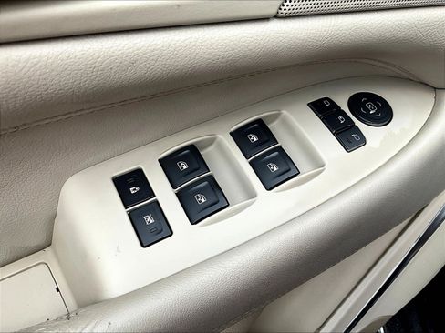 Used 2015 Cadillac Escalade Luxury RWD image 37
