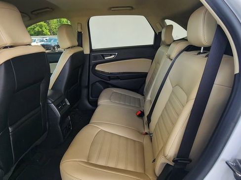 Used 2020 Ford Edge SEL w/ Convenience Package FWD image 18