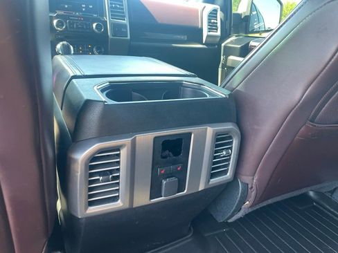 Used 2015 Ford F150 Platinum w/ Equipment Group 701A Luxury image 25