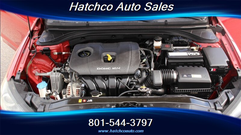 Used 2017 Hyundai Elantra SE FWD image 19