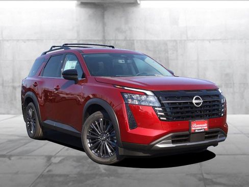 New 2026 Nissan Pathfinder SL w/ SL Premium Package (P04) image 2