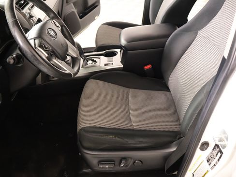 Used 2014 Toyota 4Runner SR5 AWD/4WD image 11