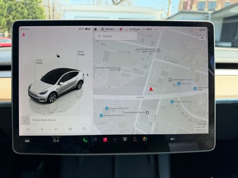 Used 2022 Tesla Model Y Long Range AWD/4WD image 20