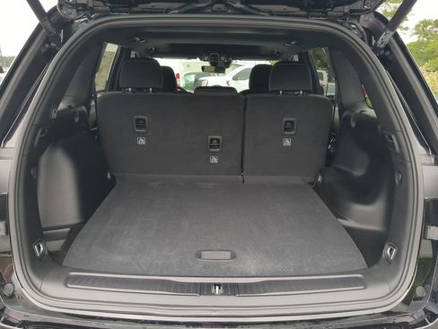 New 2025 Jeep Grand Cherokee Laredo X w/ Luxury Tech Group I image 11