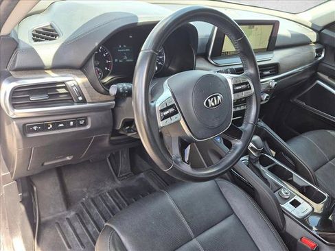 Used 2021 Kia Telluride EX w/ EX Premium Package FWD image 10