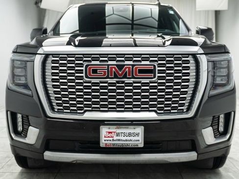 Used 2023 GMC Yukon XL Denali image 5