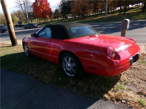 Used 2004 Ford Thunderbird image 9