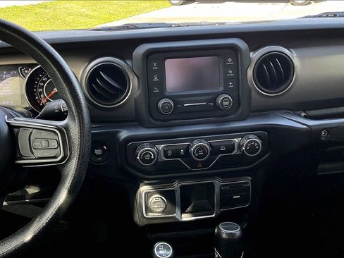 Used 2020 Jeep Gladiator Sport w/ Trailer Tow Package AWD/4WD image 6