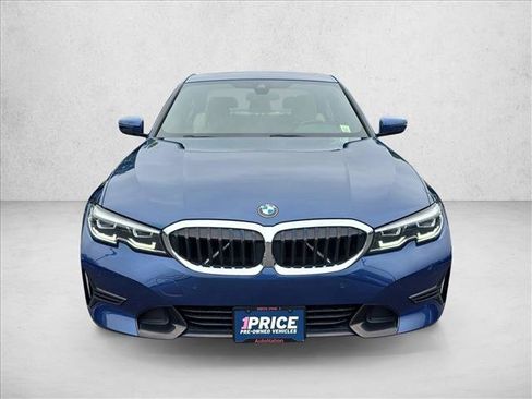 Used 2022 BMW 330i xDrive Sedan w/ Driving Assistance Package AWD/4WD image 2