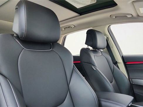 Used 2026 Genesis GV70 2.5T Select image 20