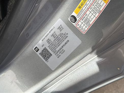 Used 2023 Chevrolet Camaro LT w/ Technology Package RWD image 4