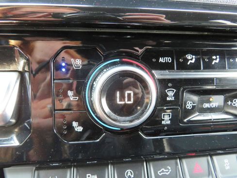 Used 2023 GMC Sierra 1500 AT4 w/ AT4 Premium Package image 24