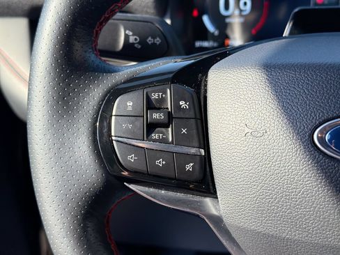 Used 2025 Ford Explorer ST-Line AWD/4WD image 28