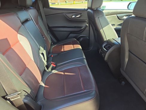Used 2025 Chevrolet Blazer RS FWD image 31