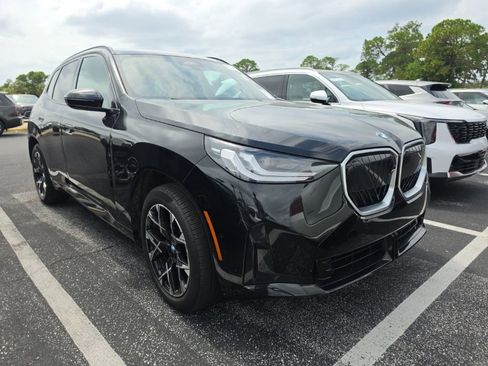 Used 2025 BMW X3 xDrive30i w/ Premium Package AWD/4WD image 3
