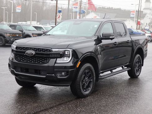 New 2025 Ford Ranger Lariat w/ Black Appearance Package image 15