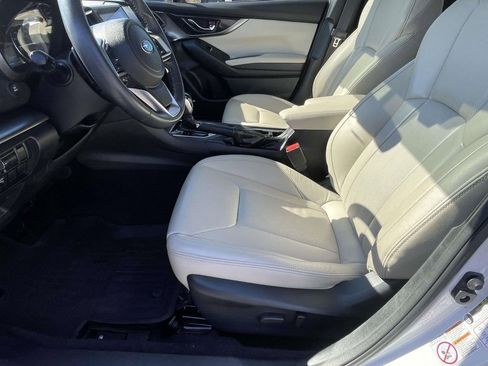 Used 2018 Subaru Impreza 2.0i Limited image 15