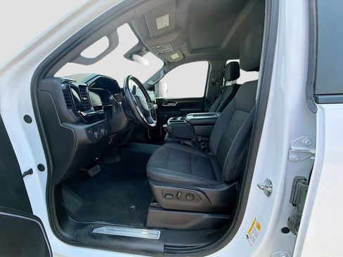 Used 2024 Chevrolet Silverado 2500 LT image 15