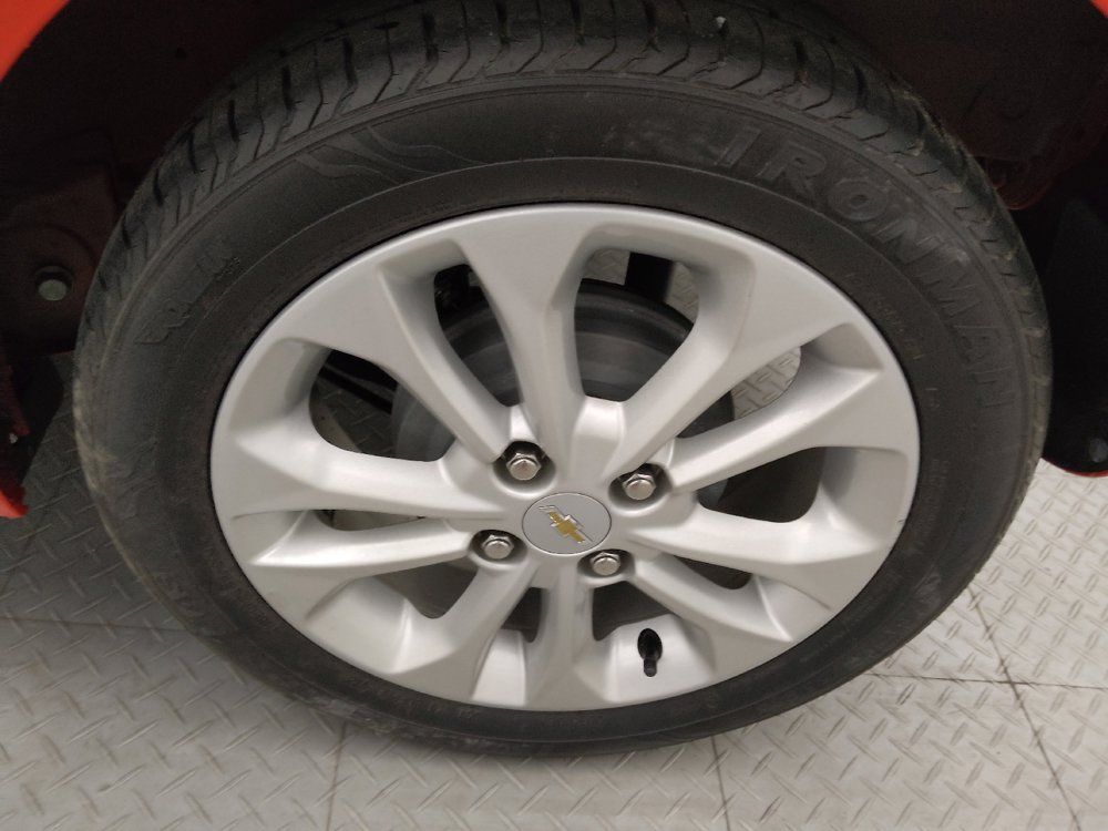 Used 2020 Chevrolet Spark LT FWD image 31
