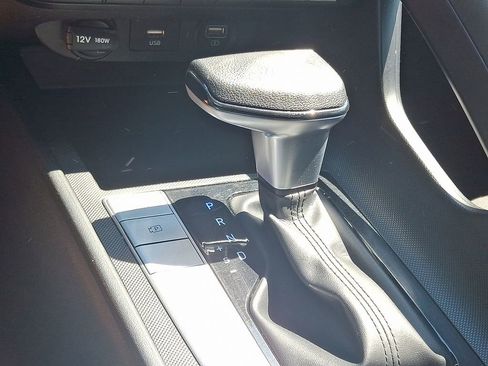 Used 2022 Hyundai Elantra SEL image 16