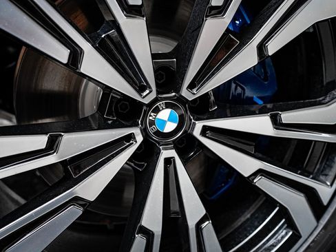 New 2026 BMW X7 xDrive40i w/ M Sport Package image 8