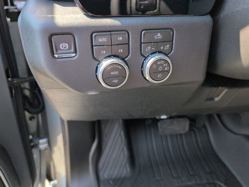 New 2026 GMC Sierra 1500 Elevation AWD/4WD image 15