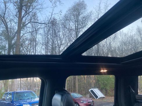 Used 2019 Ford F150 Lariat w/ Equipment Group 502A Luxury image 25