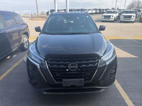 Used 2023 Nissan Kicks SR image 13