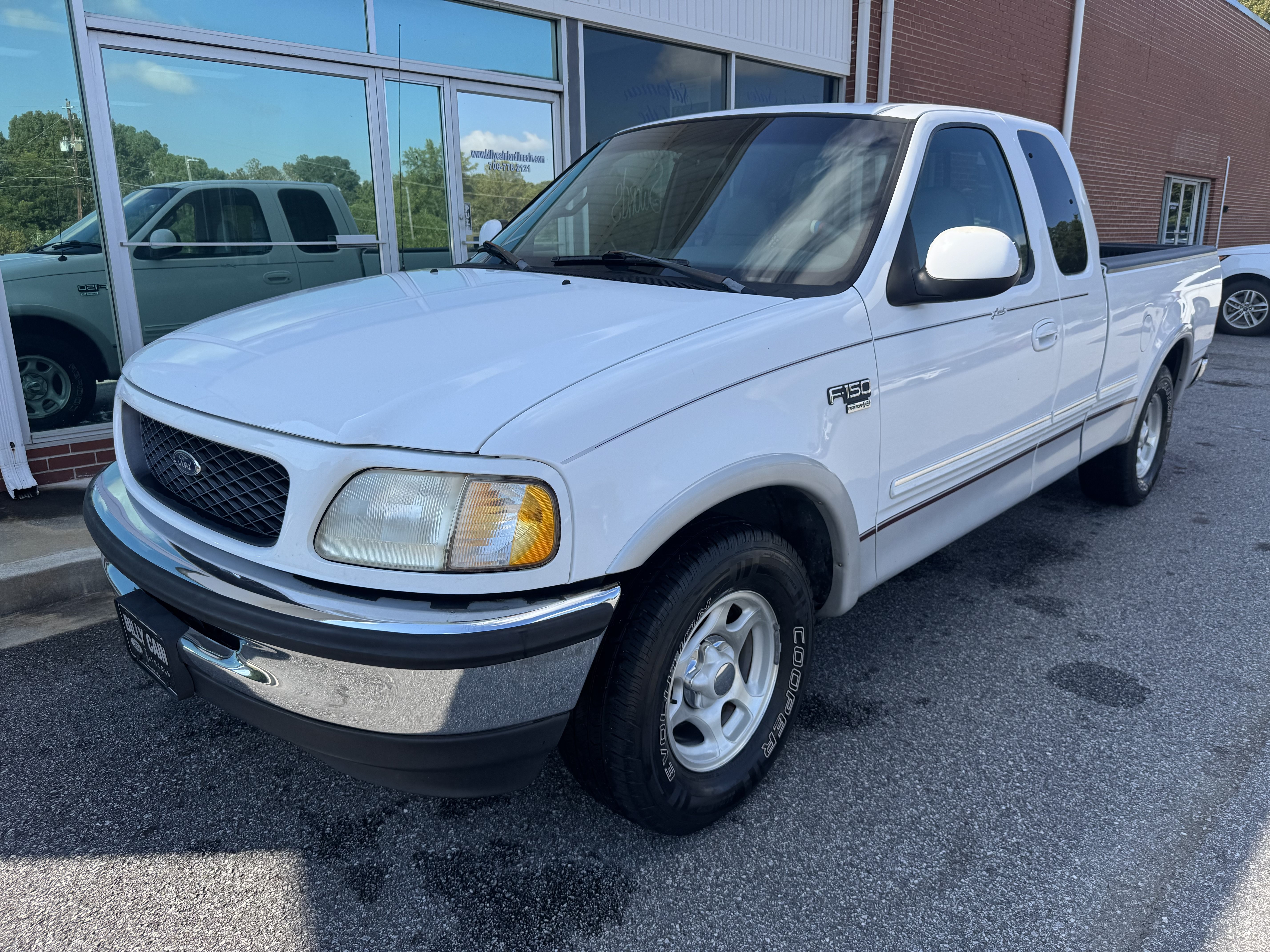 Used 1998 Ford F150 Lariat RWD image 5