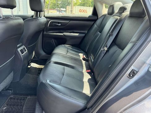 Used 2018 Nissan Altima 2.5 SL FWD image 16