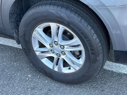 Used 2019 Buick Enclave Essence FWD image 4