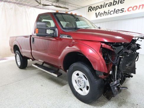 Used 2016 Ford F250 XLT w/ XLT Value Package AWD/4WD image 5