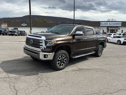 Used 2018 Toyota Tundra 1794 Edition image 7