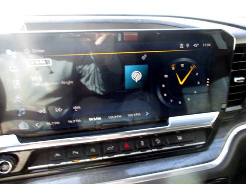 Used 2023 Chevrolet Silverado 1500 LTZ w/ LTZ Premium Package image 14