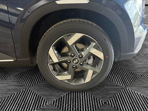 New 2026 Hyundai Venue SEL image 17