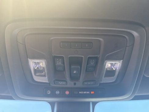 Used 2021 GMC Sierra 1500 Denali w/ Denali Premium Package image 30