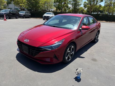 Used 2023 Hyundai Elantra SEL w/ Convenience Package FWD image 1
