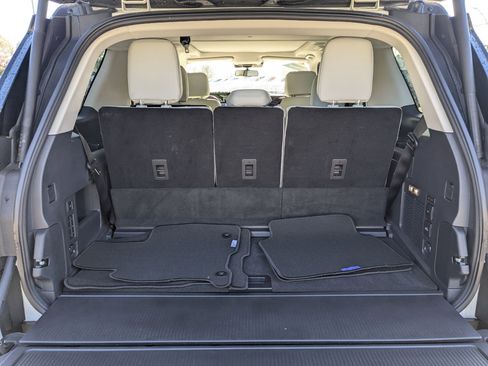 Certified 2025 Ford Expedition Platinum w/ Platinum Ultimate Package image 36