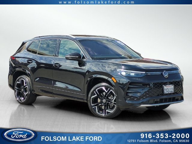 Used 2025 Volkswagen Tiguan SEL R-Line AWD/4WD image 1