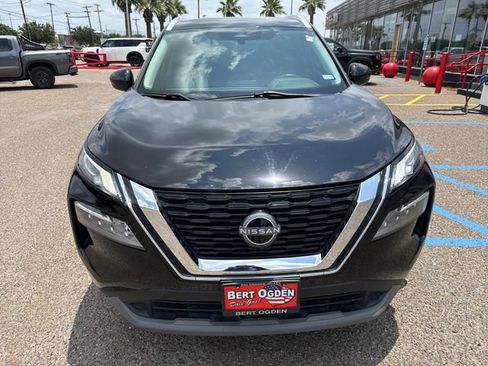 Certified 2022 Nissan Rogue SV w/ SV Premium Package FWD image 9