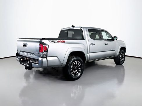 Used 2023 Toyota Tacoma TRD Sport AWD/4WD image 8