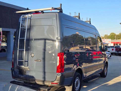 Used 2019 Mercedes-Benz Sprinter 144 image 7