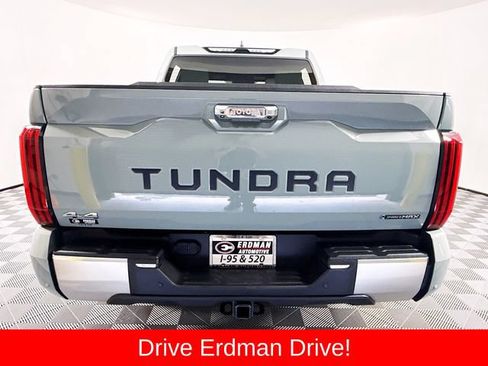 Used 2025 Toyota Tundra Limited AWD/4WD image 22