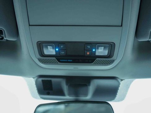 Used 2023 Ford F150 XLT image 31