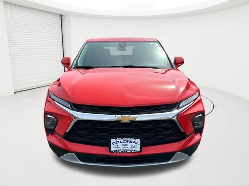 Certified 2025 Chevrolet Blazer LT AWD/4WD image 2